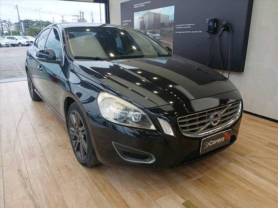VOLVO S60 2.0 T5 DYNAMIC GASOLINA 4P AUTOMÁTICO VOLVO S60 2.0 T5 DYNAMIC GASOLINA 4P AUTOMÁTICO